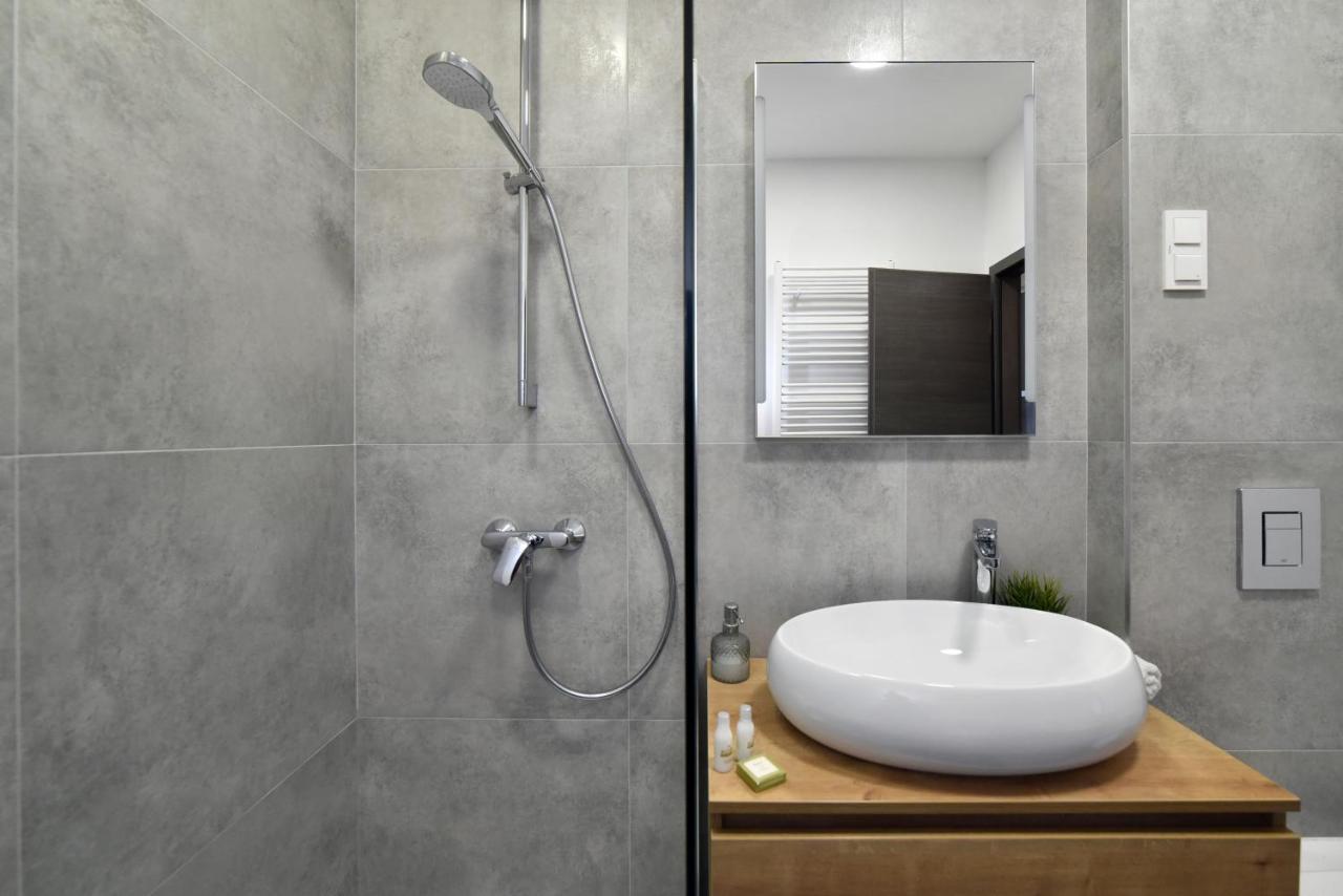 Zrinski Premium Suites & Rooms Zagreb Exterior foto